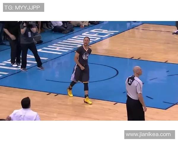 勇士与雷霆西部决赛第四场精彩瞬间回顾与分析 勇士与雷霆西部决赛第四场精彩瞬间回顾与分析