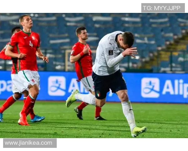 洛卡特利:咱们得承当职责,咱们有必要进世界杯也有必要做得更多 洛卡特利:咱们得承当职责,咱们有必要进世界杯也有必要做得更多